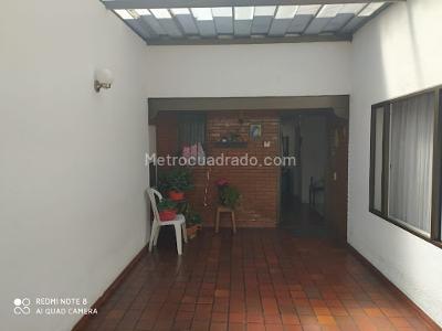 Casa de 5 alcobas en venta en Mandalay I Sector, Bogotá, 249 m² · foto 7 de 20