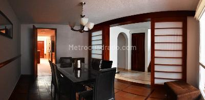 Casa de 4 alcobas en venta en Cedro Golf, Bogotá, 214 m² · foto 3 de 20