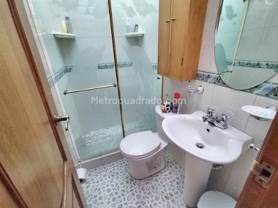 Casa de 5 alcobas en venta en Jose Joaquin Vargas, Bogotá, 225 m² · foto 12 de 20