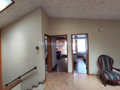 Casa de 5 alcobas en venta en Jose Joaquin Vargas, Bogotá, 225 m² · foto 18 de 20