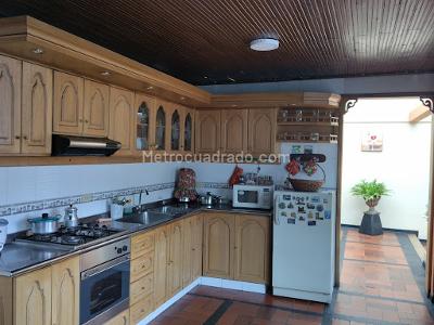 Casa de 5 alcobas en venta en Jose Joaquin Vargas, Bogotá, 225 m² · foto 6 de 20
