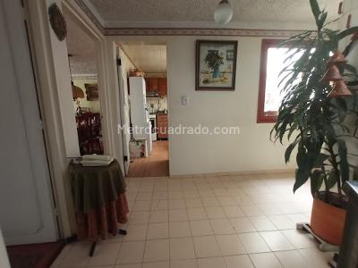 Casa de 5 alcobas en venta en Trinidad Galan, Bogotá, 253 m² · foto 15 de 20