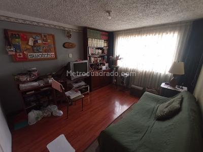 Casa de 5 alcobas en venta en Trinidad Galan, Bogotá, 253 m² · foto 16 de 20