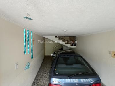 Casa de 5 alcobas en venta en Trinidad Galan, Bogotá, 253 m² · foto 19 de 20