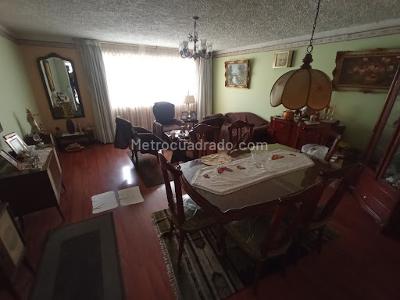 Casa de 5 alcobas en venta en Trinidad Galan, Bogotá, 253 m² · foto 2 de 20