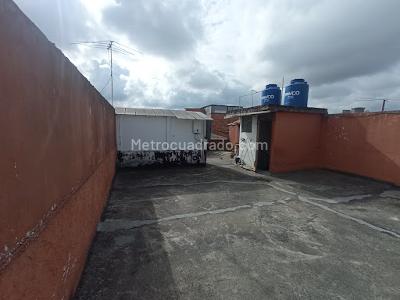 Casa de 5 alcobas en venta en Trinidad Galan, Bogotá, 253 m² · foto 4 de 20
