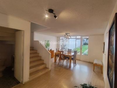 Casa en venta en Las Villas, Bogotá · foto 2 de 20