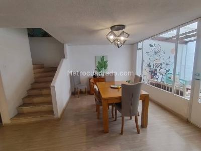 Casa en venta en Las Villas, Bogotá · foto 4 de 20