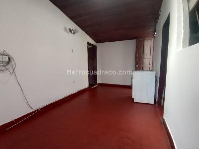 Casa de 5 alcobas en venta en La Soledad Norte, Bogotá, 254 m² · foto 11 de 20