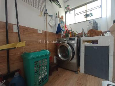 Casa de 5 alcobas en venta en Campin, Bogotá, 345 m² · foto 10 de 20