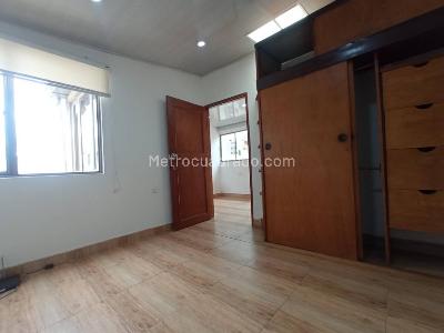 Casa de 5 alcobas en venta en Campin, Bogotá, 345 m² · foto 19 de 20