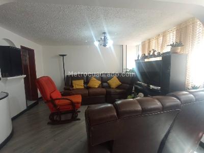 Casa en venta en La Isabela, Bogotá · foto 10 de 20