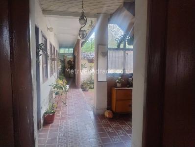 Casa de 5 alcobas en venta en Alfonso Lopez, Bogotá, 330 m² · foto 11 de 11