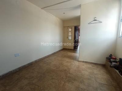Casa en venta en San Jose De Fontibon, Bogotá · foto 3 de 20
