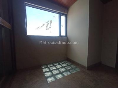 Casa en venta en San Jose De Fontibon, Bogotá · foto 7 de 20