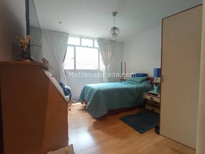 Casa de 5 alcobas en venta en Rafael Uribe, Bogotá, 492 m² · foto 14 de 20