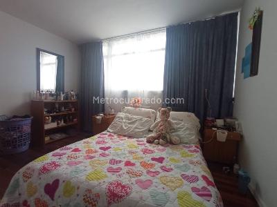 Casa de 5 alcobas en venta en Rafael Uribe, Bogotá, 492 m² · foto 17 de 20