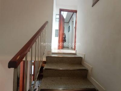 Casa de 5 alcobas en venta en Rafael Uribe, Bogotá, 492 m² · foto 7 de 20