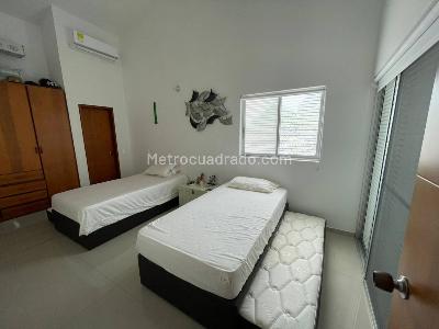 Casa de 4 alcobas en venta en Girardot, Girardot, 147 m² · foto 8 de 17