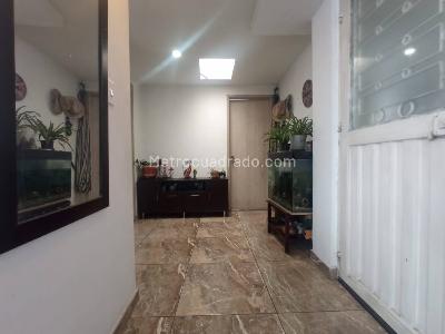 Casa de 5 alcobas en venta en El Rosario, Bogotá, 279 m² · foto 11 de 20