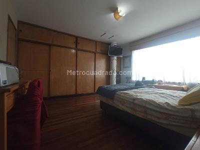 Casa de 5 alcobas en venta en El Rosario, Bogotá, 279 m² · foto 16 de 20