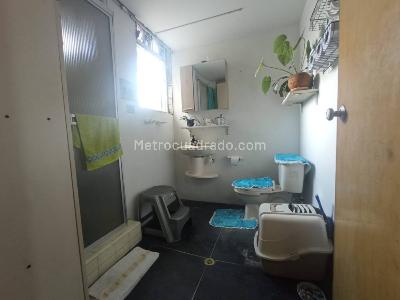 Casa de 5 alcobas en venta en El Rosario, Bogotá, 279 m² · foto 17 de 20