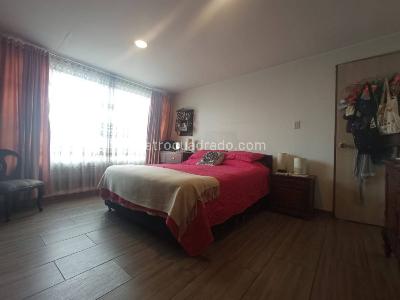 Casa de 5 alcobas en venta en El Rosario, Bogotá, 279 m² · foto 7 de 20