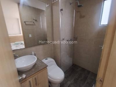 Apartamento de 1 alcoba en arriendo en Alfonso Lopez, Bogotá, 30 m² · foto 3 de 14