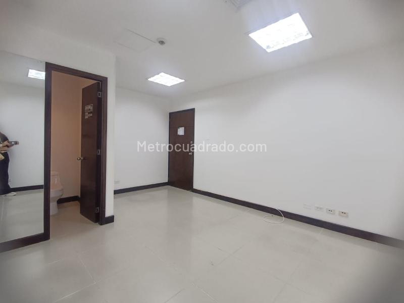 Consultorio en Arriendo, TEQUENDAMA, Cali – další