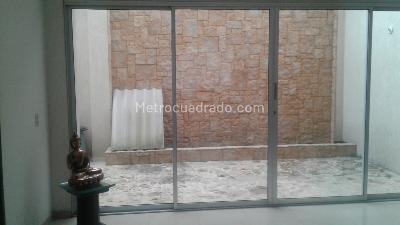 Casa de 5 alcobas en venta en Ciudad Jardin, Cali, 400 m² · foto 3 de 20
