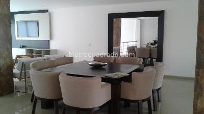 Casa de 5 alcobas en venta en Ciudad Jardin, Cali, 400 m² · foto 9 de 20