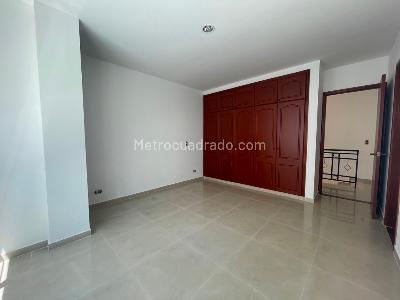 Casa de 4 alcobas en venta en Cuidad Jardin, Cali, 243 m² · foto 10 de 20