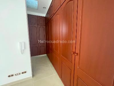 Casa de 4 alcobas en venta en Cuidad Jardin, Cali, 243 m² · foto 12 de 20