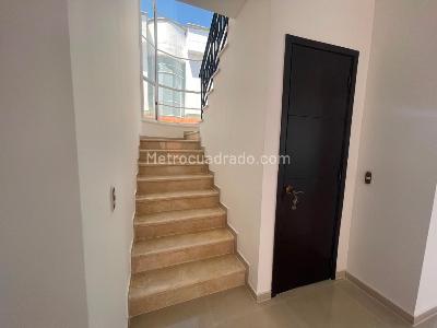 Casa de 4 alcobas en venta en Cuidad Jardin, Cali, 243 m² · foto 9 de 20