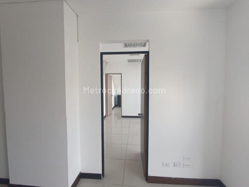 Consultorio en Arriendo, TEQUENDAMA, Cali – další