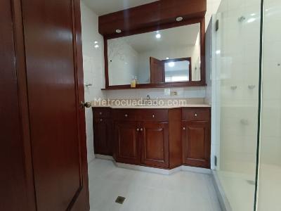 Casa de 5 alcobas en venta en Santa Monica Residencial, Cali, 380 m² · foto 19 de 20