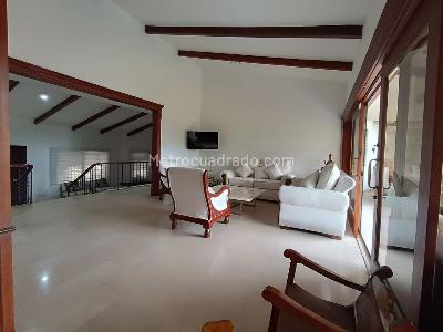 Casa de 5 alcobas en venta en Santa Monica Residencial, Cali, 380 m² · foto 2 de 20