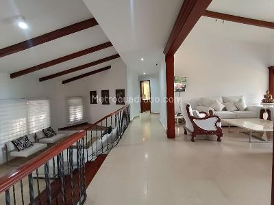 Casa de 5 alcobas en venta en Santa Monica Residencial, Cali, 380 m² · foto 9 de 20