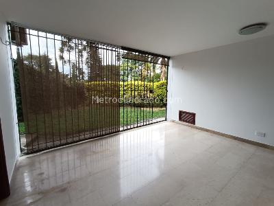 Casa de 5 alcobas en venta en Santa Monica Residencial, Cali, 380 m² · foto 13 de 20