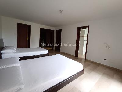 Casa de 5 alcobas en venta en Santa Monica Residencial, Cali, 380 m² · foto 15 de 20
