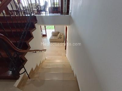 Casa de 5 alcobas en venta en Santa Monica Residencial, Cali, 380 m² · foto 10 de 20
