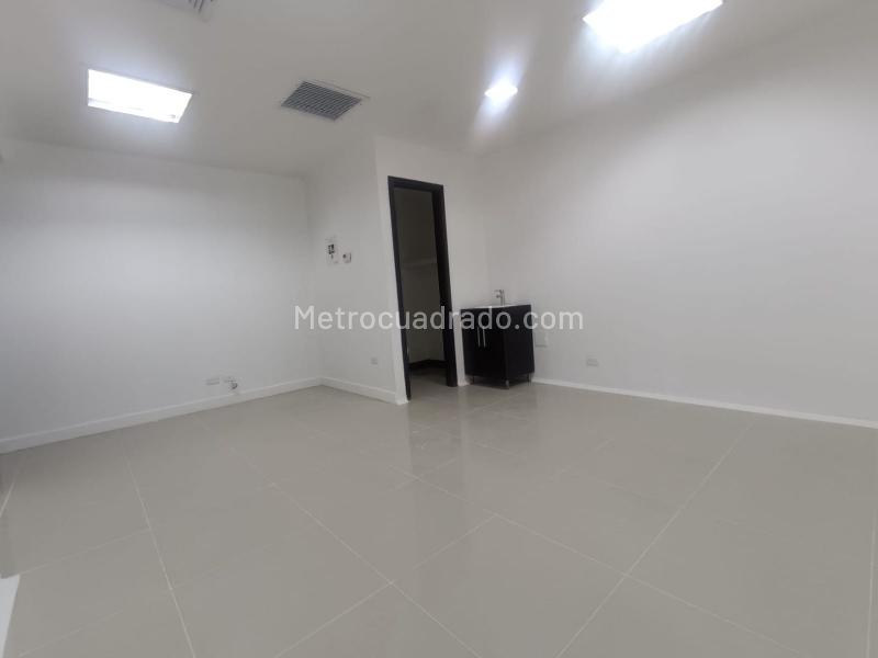 Consultorio en Arriendo, TEQUENDAMA, Cali - Más