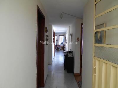 Casa en venta en San Jose Sur, Bogotá · foto 3 de 20