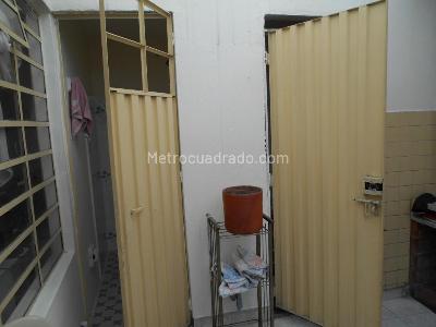 Casa en venta en San Jose Sur, Bogotá · foto 7 de 20