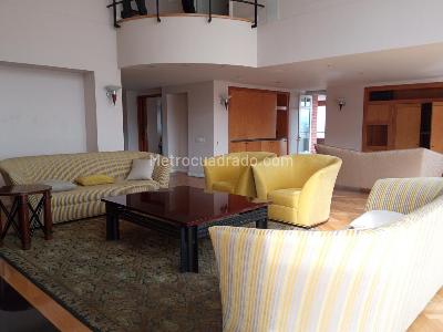 Apartamento de 4 alcobas en venta en La Cabrera, Bogotá, 421 m² · foto 3 de 20