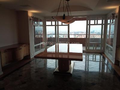 Apartamento de 4 alcobas en venta en La Cabrera, Bogotá, 421 m² · foto 8 de 20