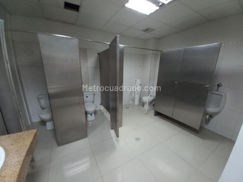 Bodega en Arriendo, Alcazares Norte, Bogotá D.C. - Mehr