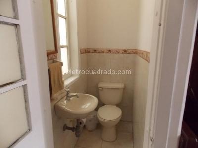 Casa de 5 alcobas en venta en Quinta Camacho, Bogotá, 478 m² · foto 16 de 20