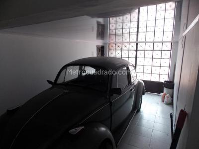 Casa de 5 alcobas en venta en Quinta Camacho, Bogotá, 478 m² · foto 6 de 20