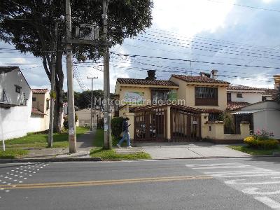 Casa de 5 alcobas en venta en Cedritos Usaquen, Bogotá, 207 m² · foto 2 de 20